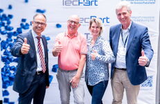 From left to right: Michael Weigelt (TecPart), Thomas Leng (KIB), Aline Henke (TecPart), Felix Loose (TecPart)