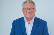 Portrait photo of Eric Rehbock